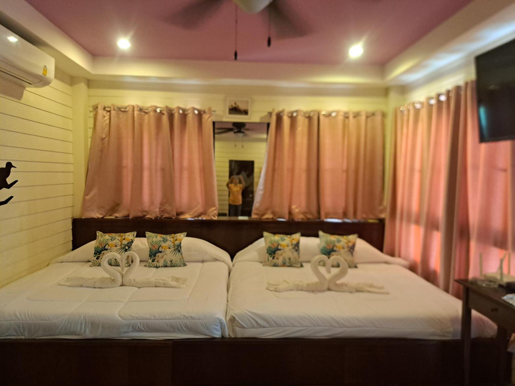 Karoon Hut Otel Hua Hin Dış mekan fotoğraf